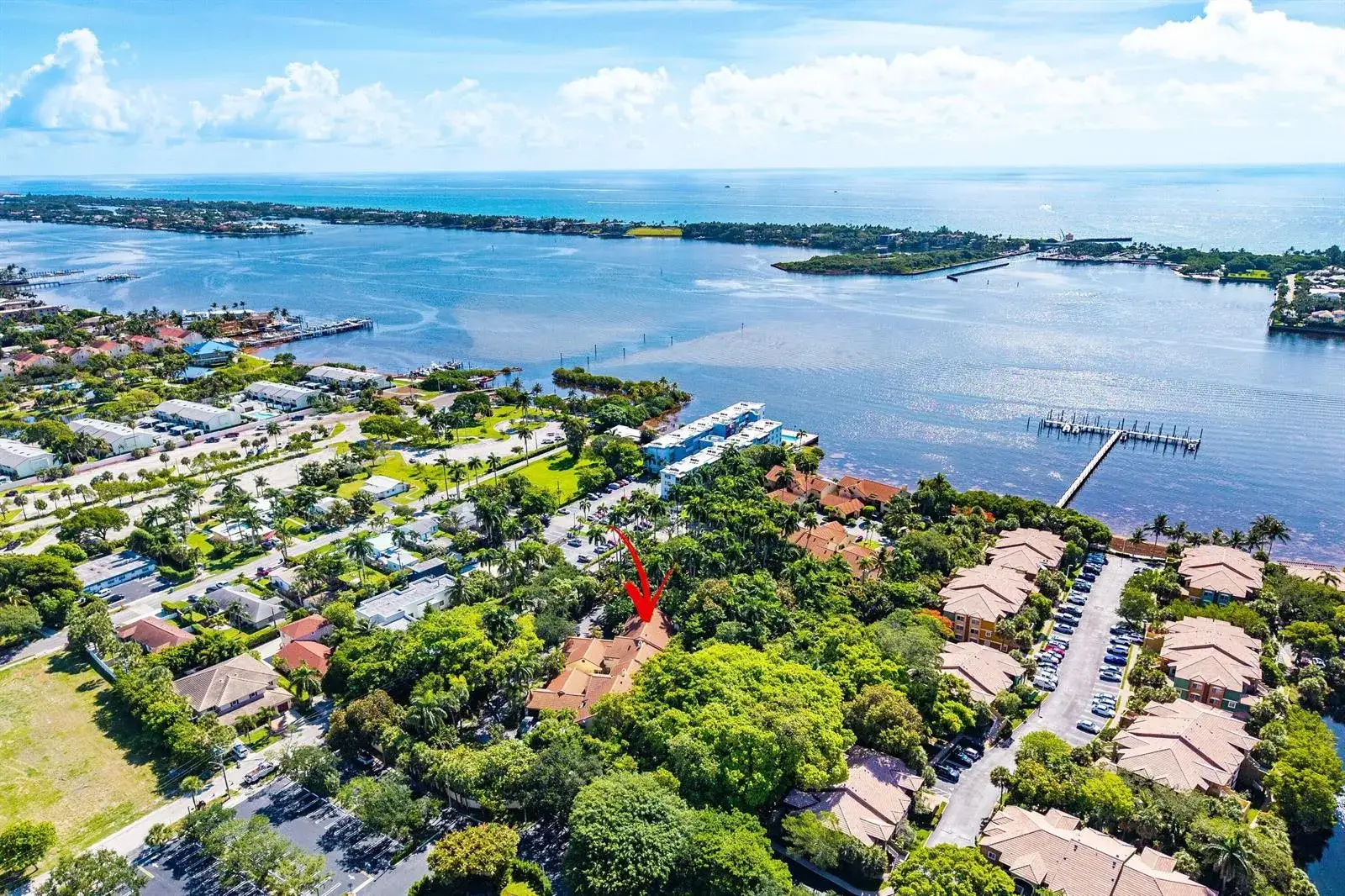 2 bedroom 2 bath Residential for sale at 16 Via Lago, Boynton Beach FL 33435