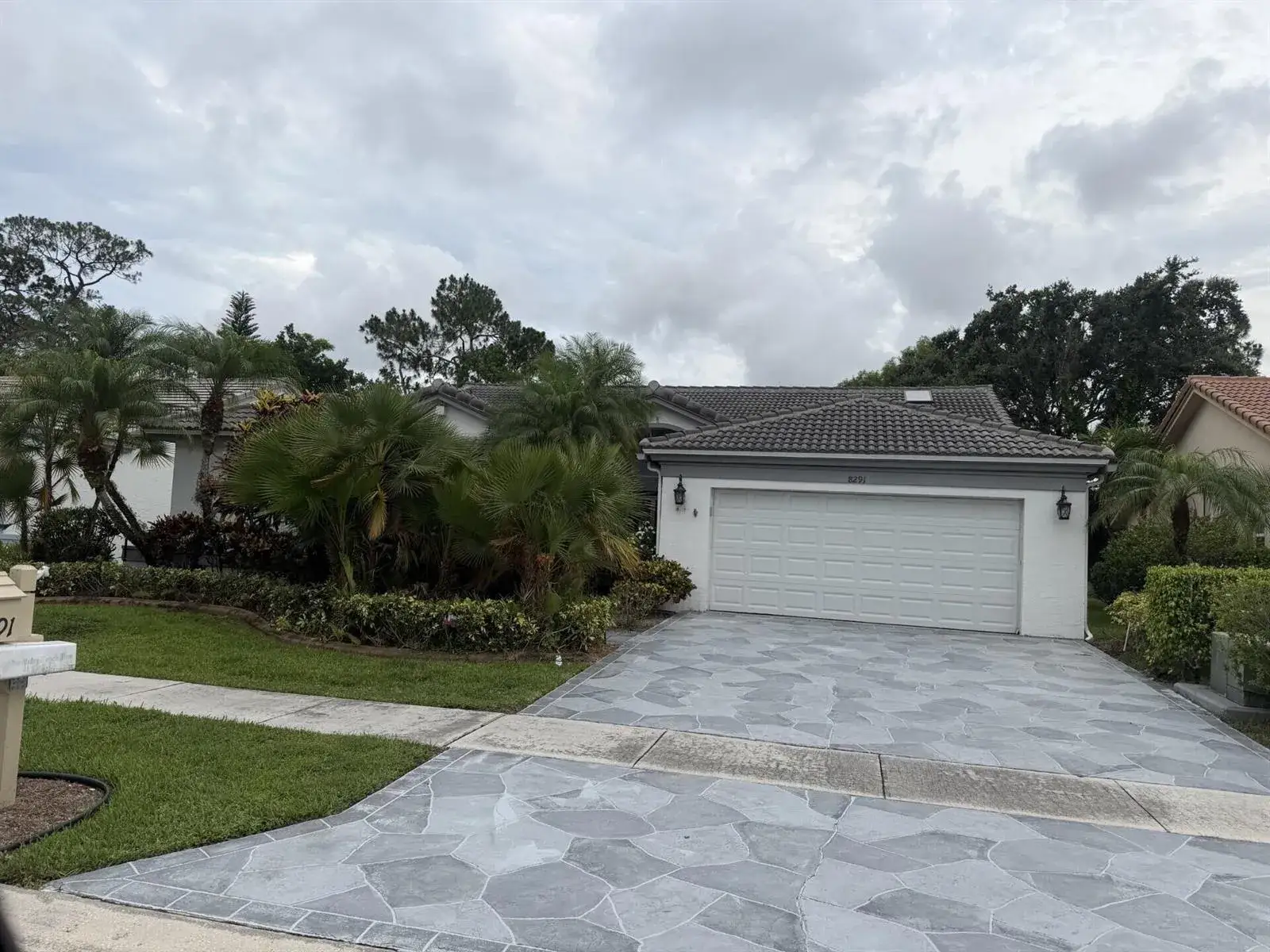 3 bedroom 2 bath Residential for sale at 8291 Lake Cypress Road, Lake Worth FL 33467