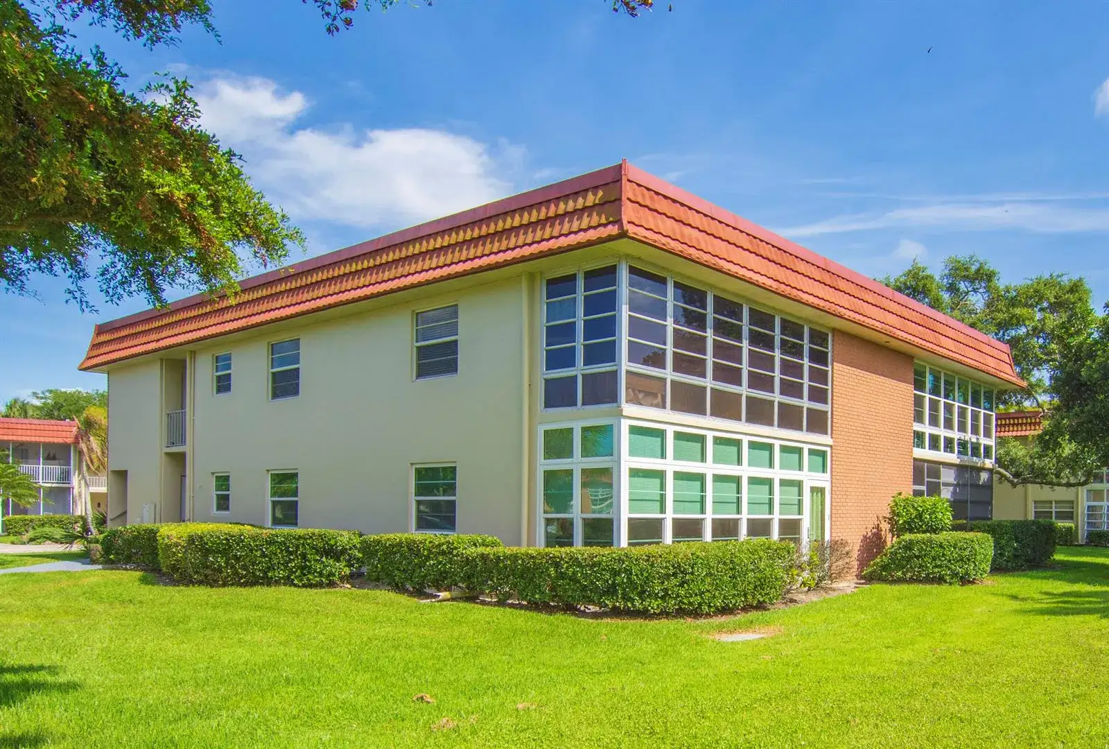 2 bedroom 2 bath Residential for sale at 16 Vista Palm Lane # 106, Vero Beach FL 32962