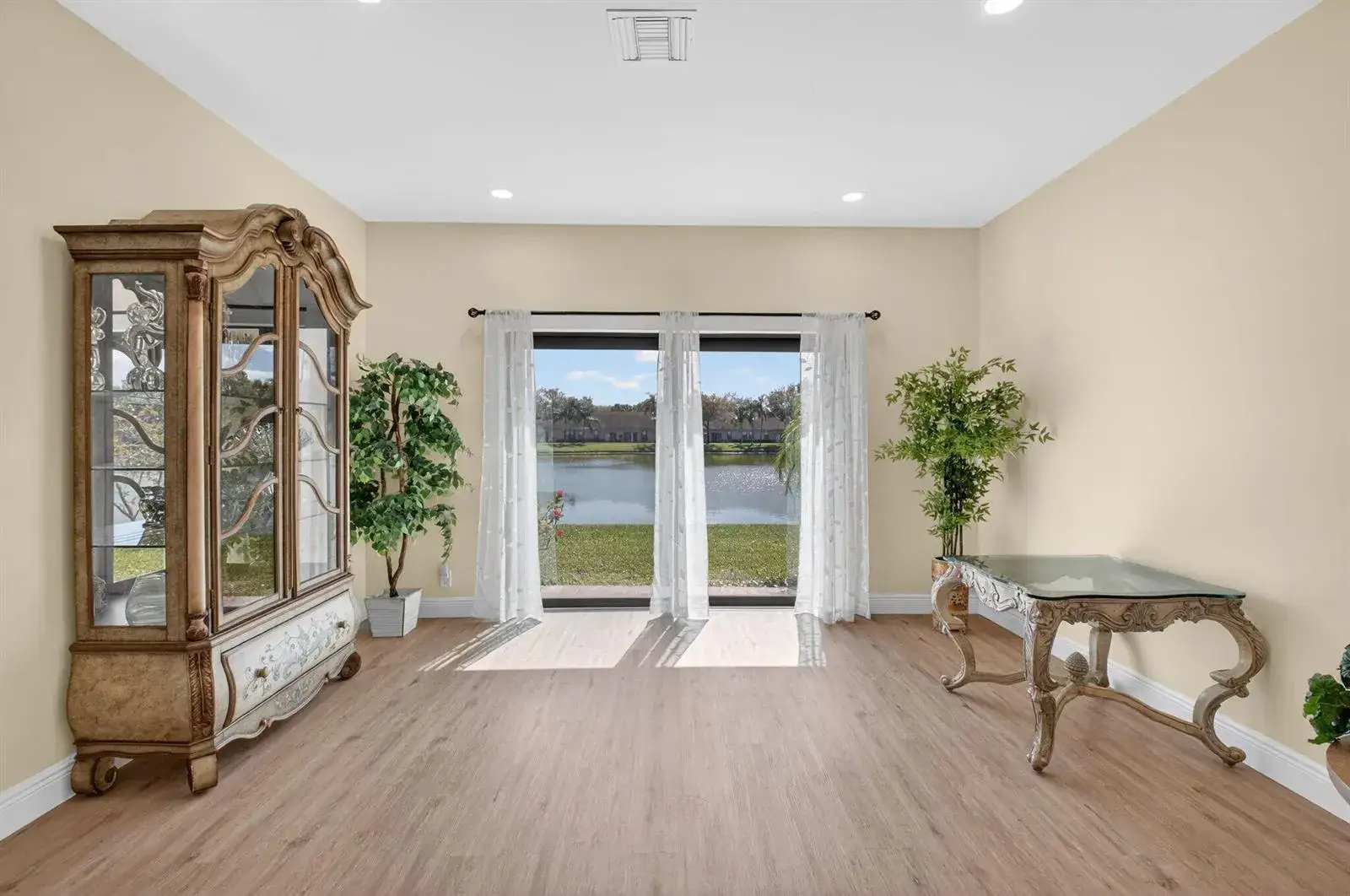 2 bedroom 2 bath Residential for sale at 8350 Springlake Drive, Boca Raton FL 33496