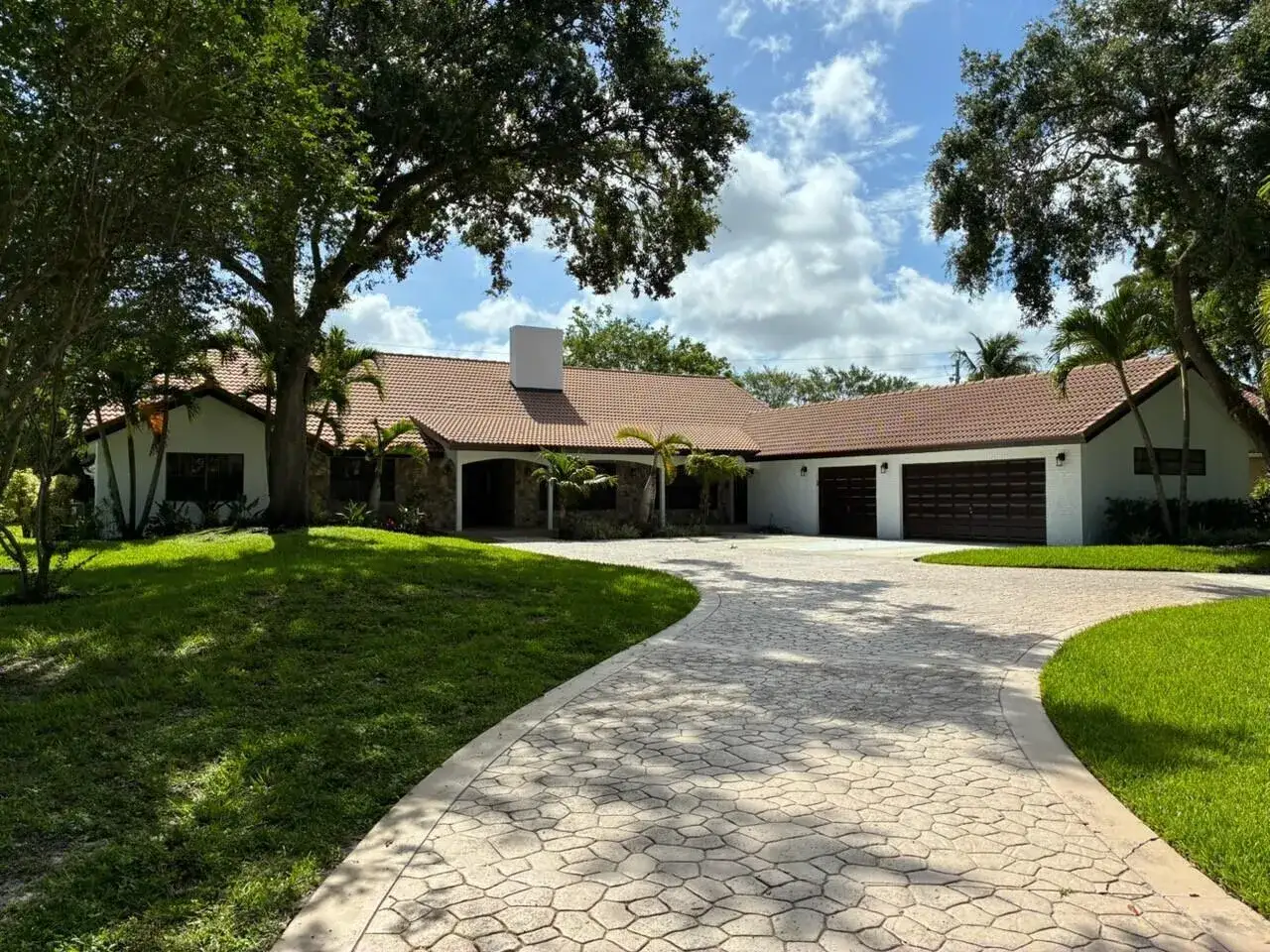 4 bedroom 3 bath Residential for sale at 7510 E Cypresshead Drive, Parkland FL 33067