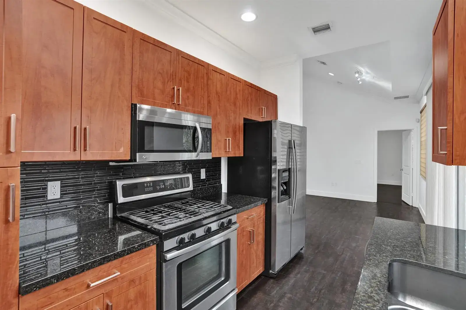 2 bedroom 2 bath Residential for sale at 12662 NW 32nd Place, Sunrise FL 33323