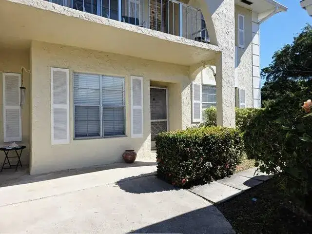 2 bedroom 2 bath Residential Lease for rent at 13721 Flora Place # D, Delray Beach FL 33484