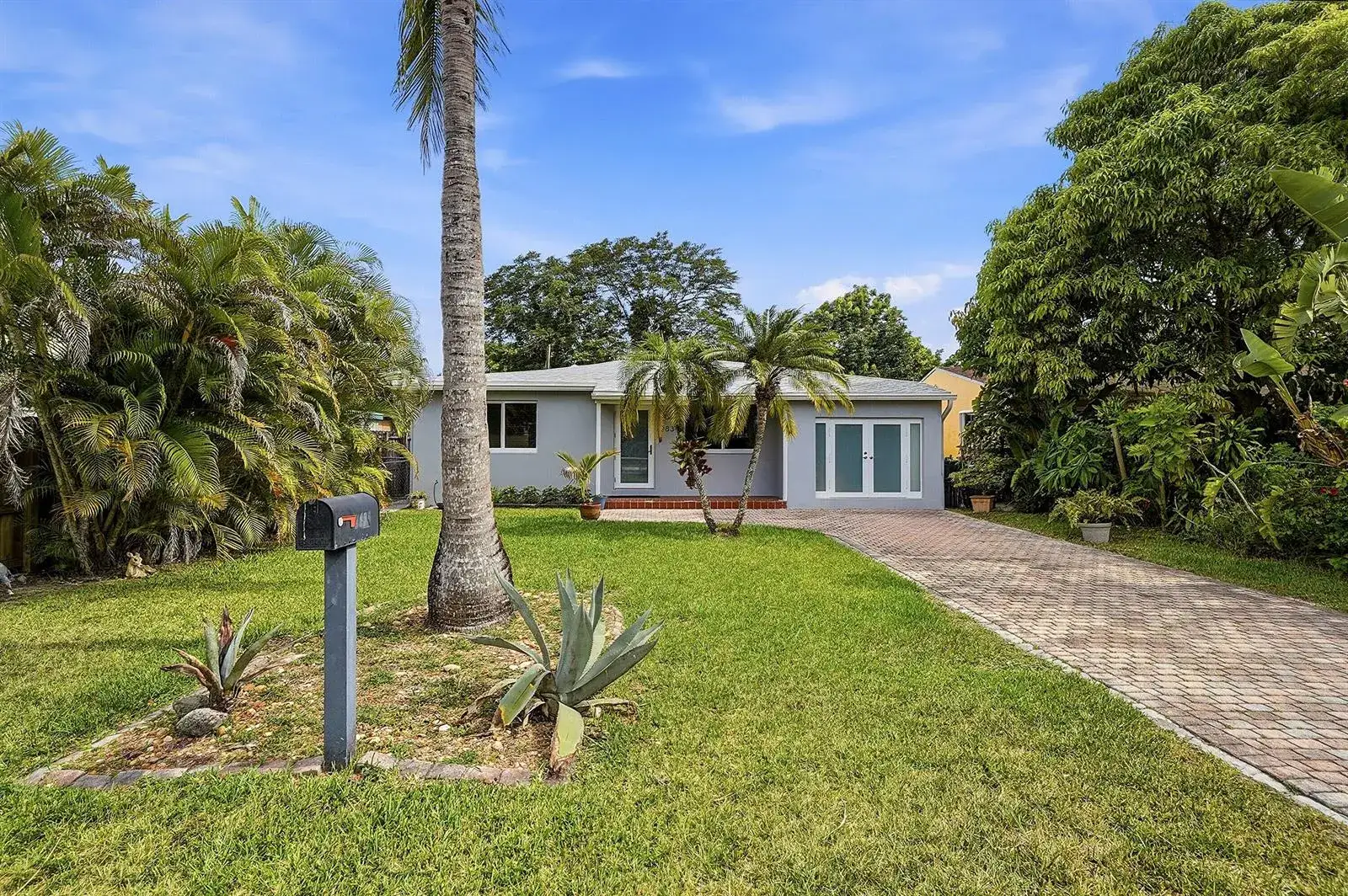 3 bedroom 2 bath Residential for sale at 2834 Adams Street, Hollywood FL 33020