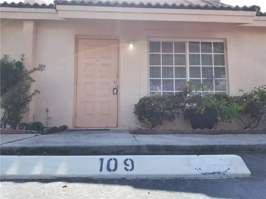 500 NE 3rd Street # 109, FL 33009