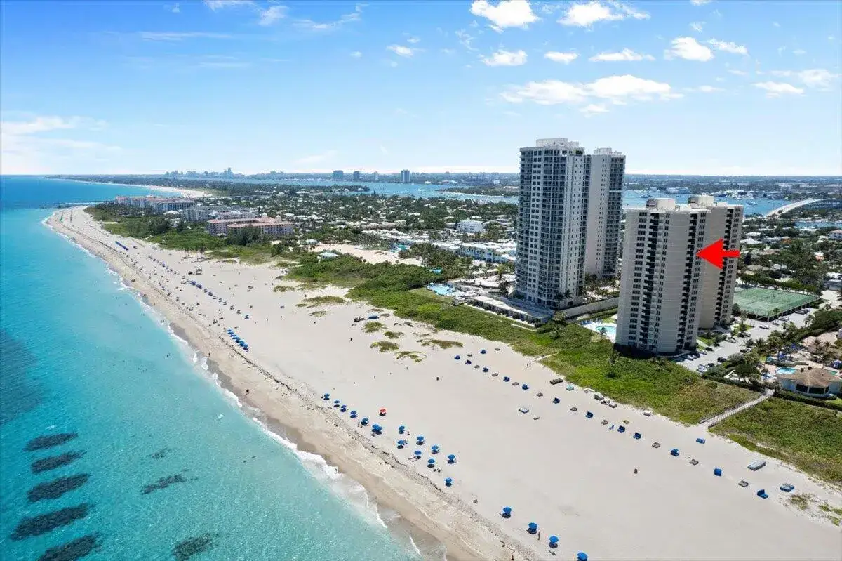 2 bedroom 2 bath Residential for sale at 2800 N Ocean Drive # 18c, Riviera Beach FL 33404