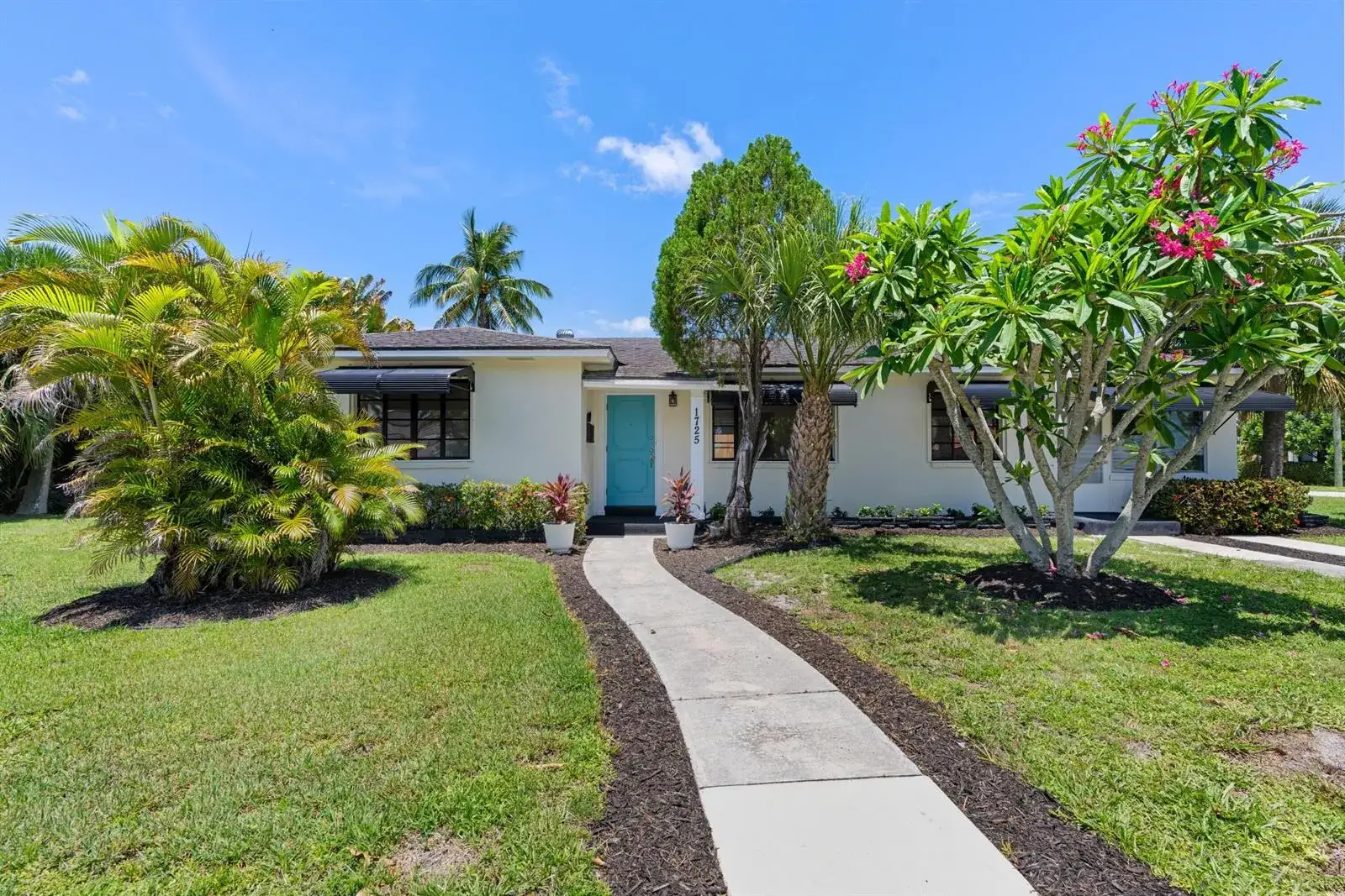3 bedroom 2 bath Residential for sale at 1725 N Lakeside Drive, FL 33460