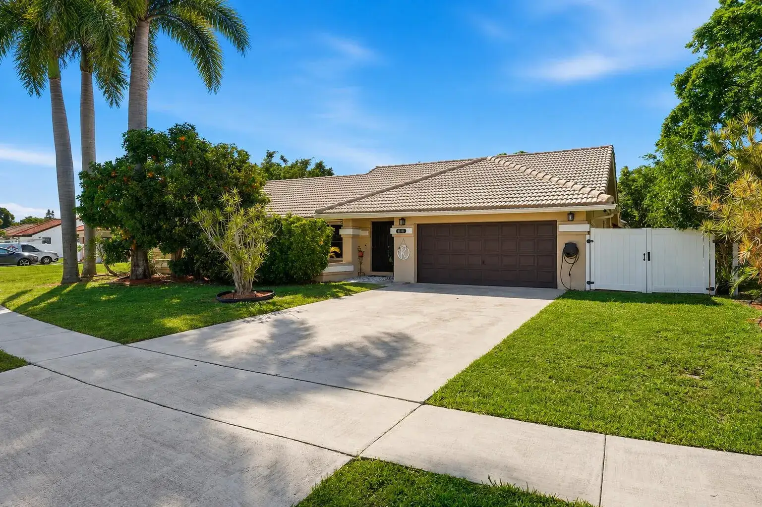 4 bedroom 2 bath Residential for sale at 9577 Majestic Way, Boynton Beach FL 33437