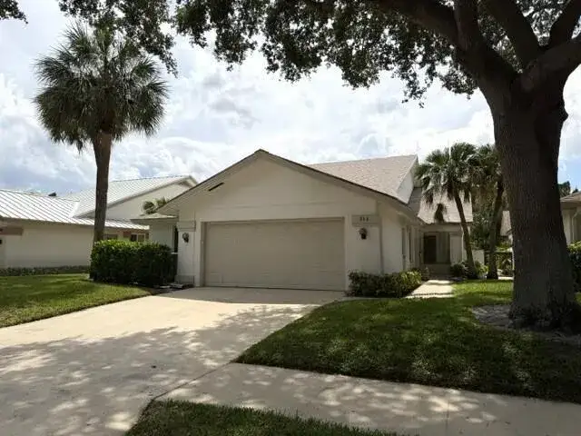3 bedroom 2 bath Residential Lease for rent at 254 Ridge Road, Jupiter FL 33477