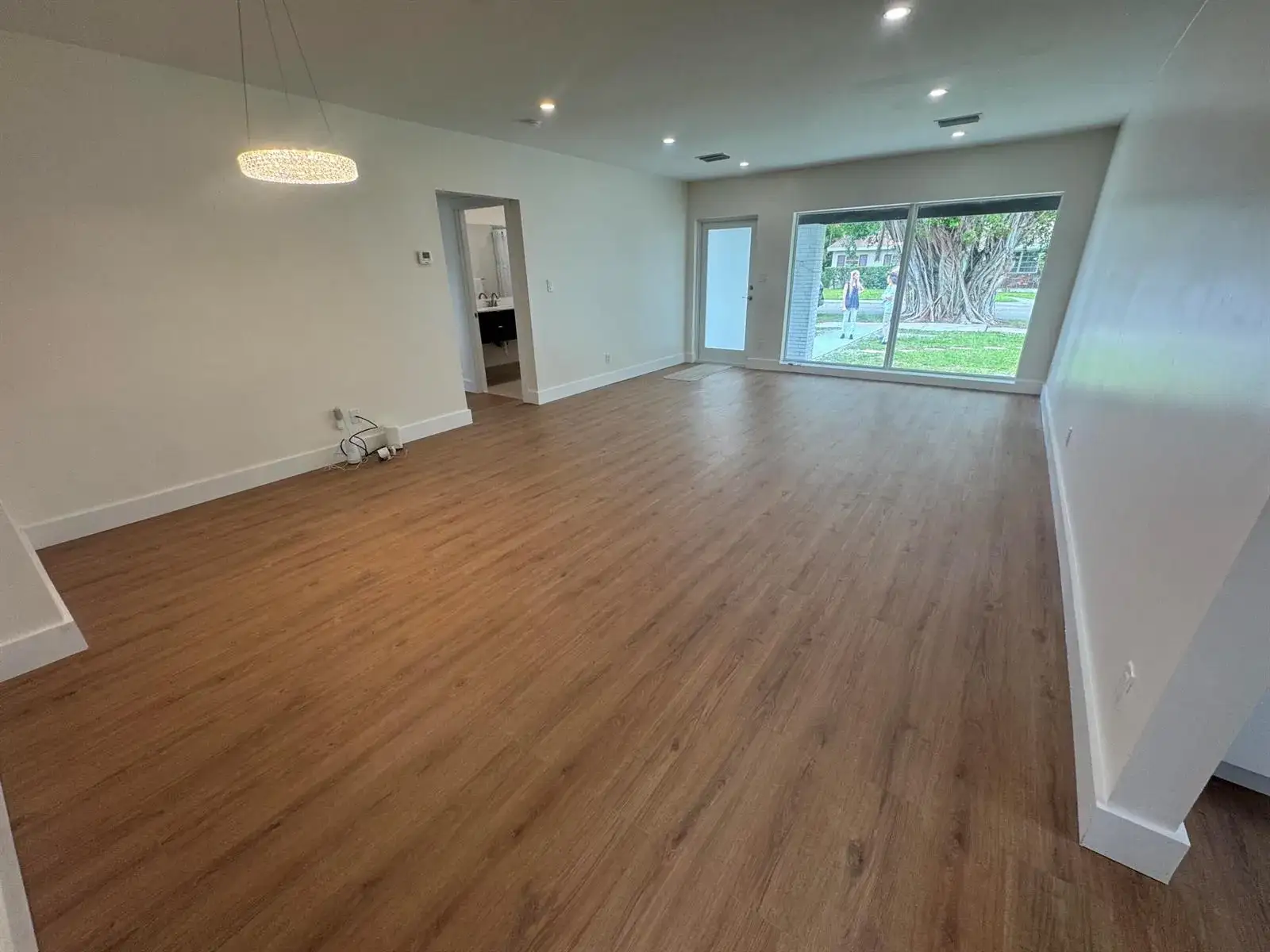 3 bedroom 2 bath Residential Lease for rent at 725 NE 160th Terrace, Miami FL 33162