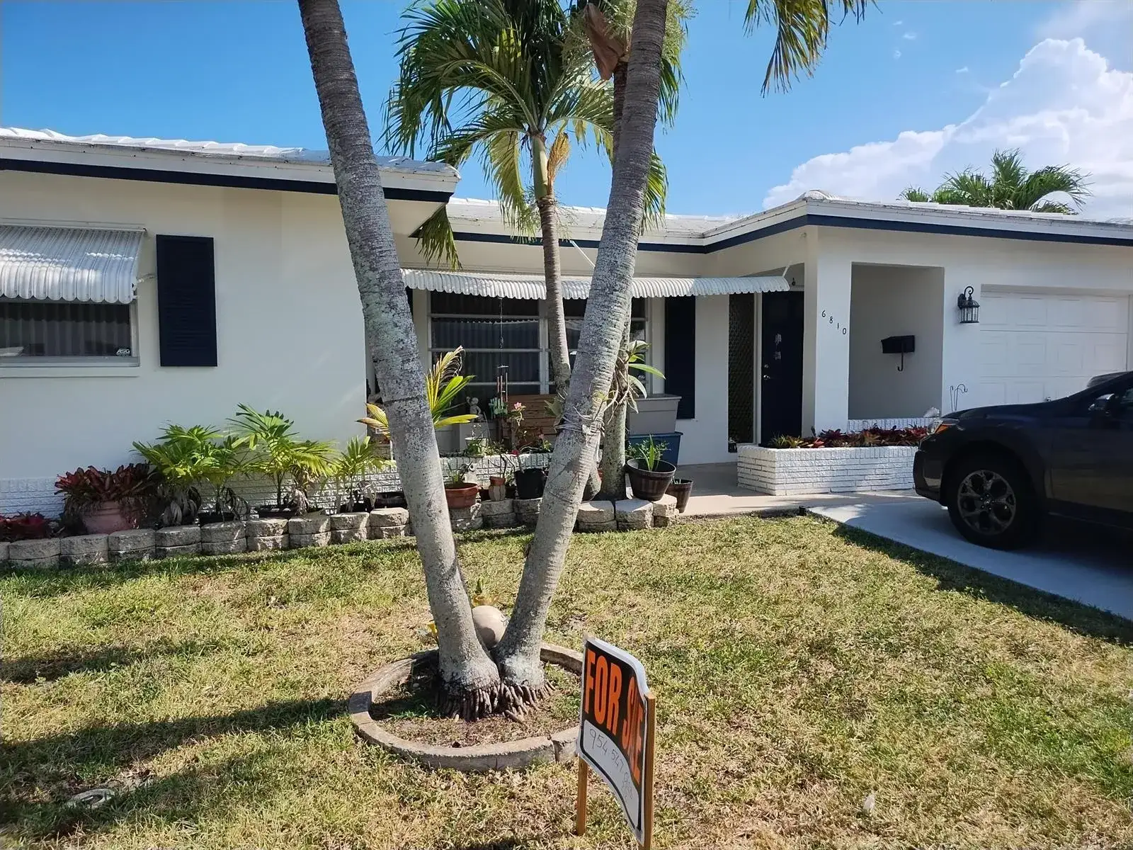 2 bedroom 2 bath Residential for sale at 6810 NW 75th Street, Tamarac FL 33321
