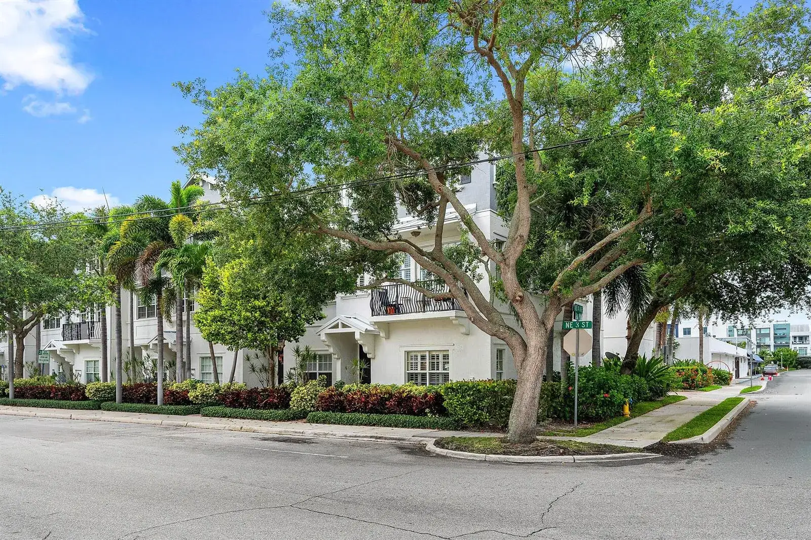 3 bedroom 2 bath Residential for sale at 290 NE 5th Avenue # 9, Delray Beach FL 33483