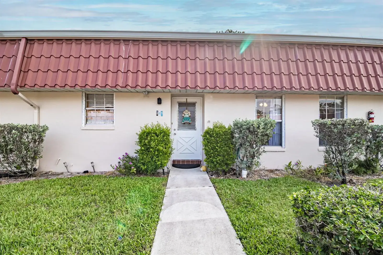 2 bedroom 1 bath Residential for sale at 849 Salem Lane, Lake Worth FL 33467