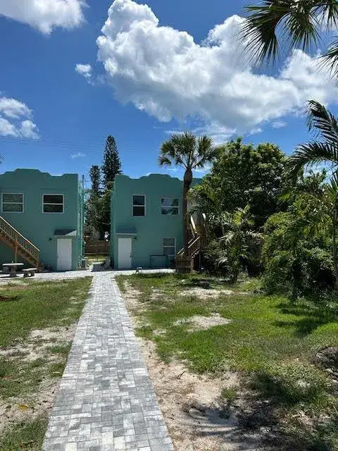 1 bedroom 1 bath Residential Lease for rent at 514 S K Street, FL 33460