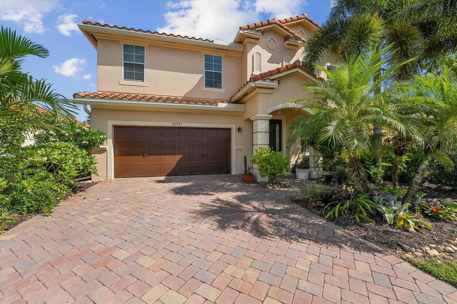 4 bedroom 2 bath Residential Lease for rent at 10731 Ivanhoe Lane, Wellington FL 33414