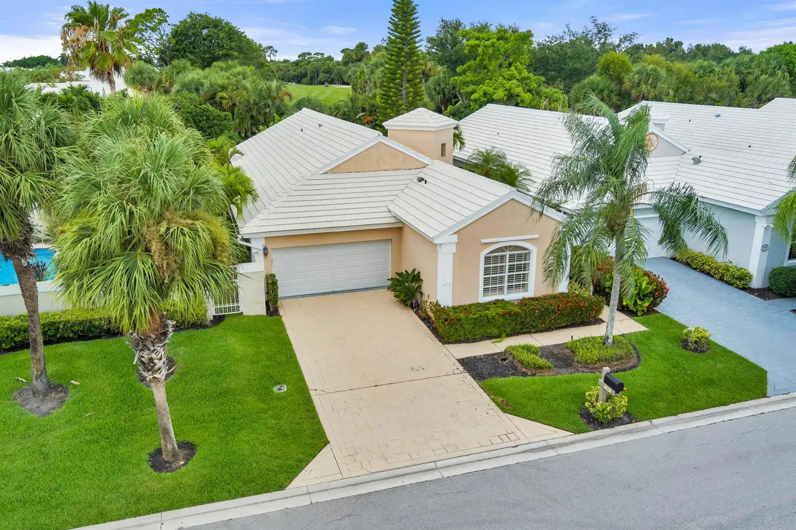 3 bedroom 2 bath Residential for sale at 999 Lytham Court, West Palm Beach FL 33411