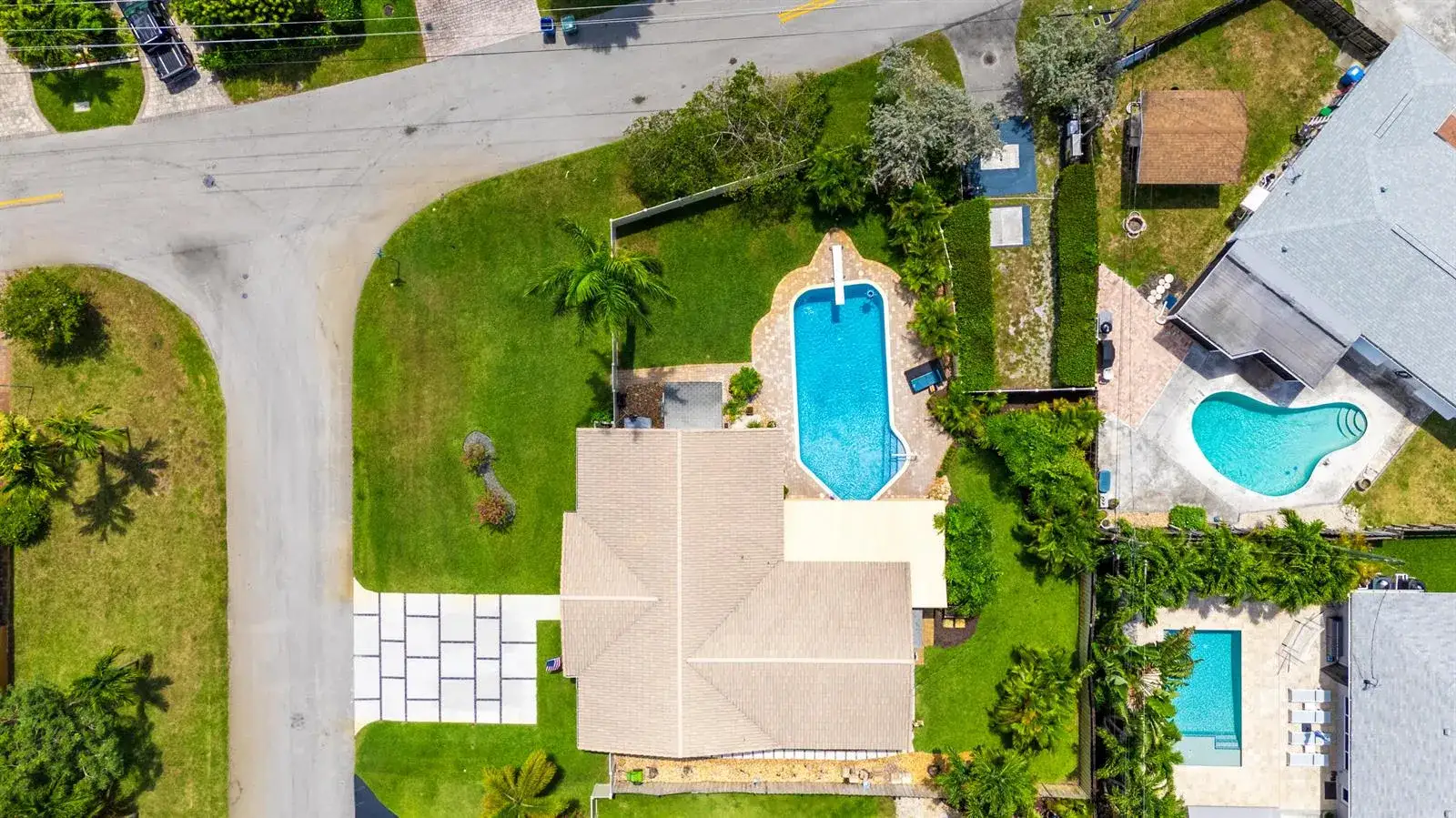 1420 NE 42nd Court, Oakland Park FL 33334