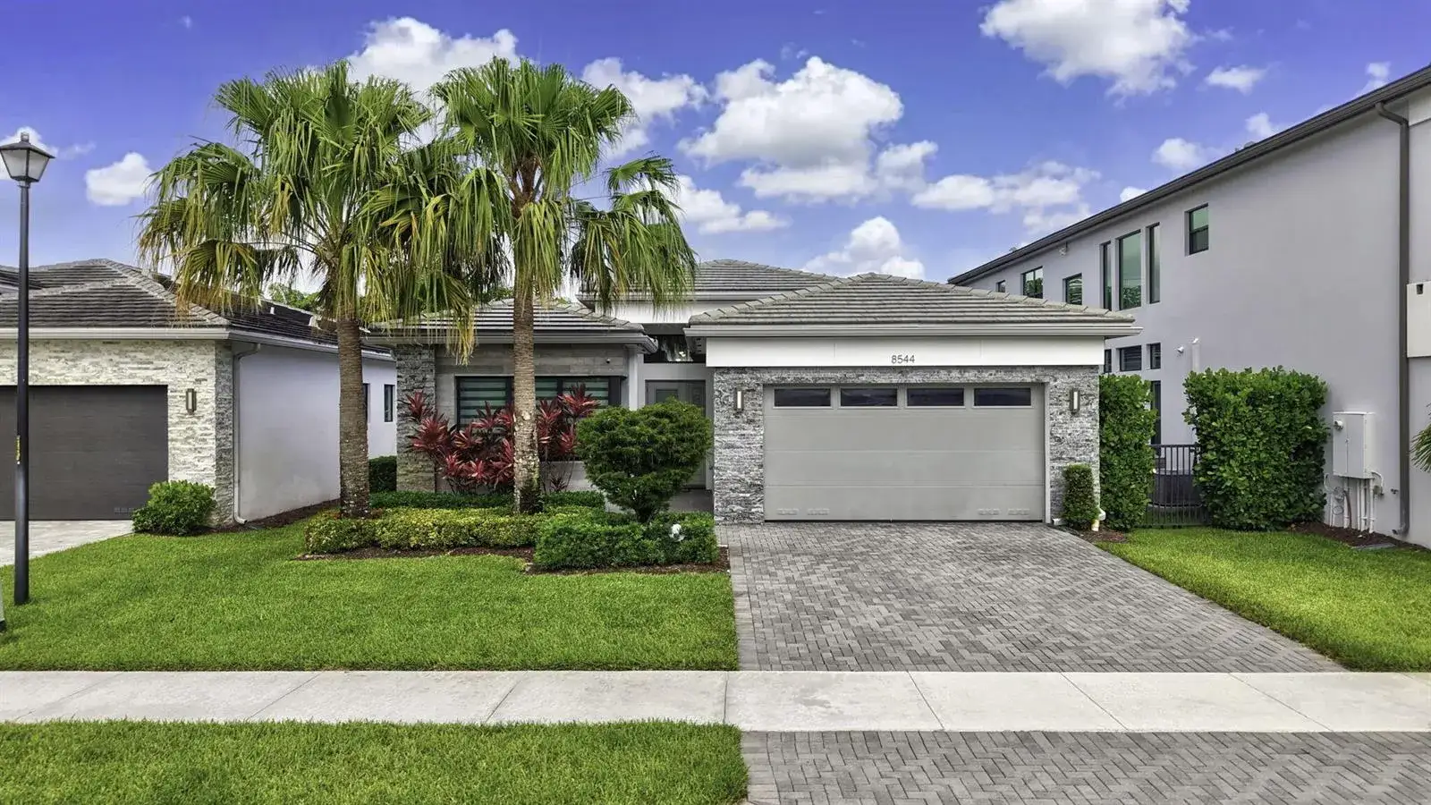 3 bedroom 3 bath Residential for sale at 8544 Apple Falls Lane, Boca Raton FL 33496
