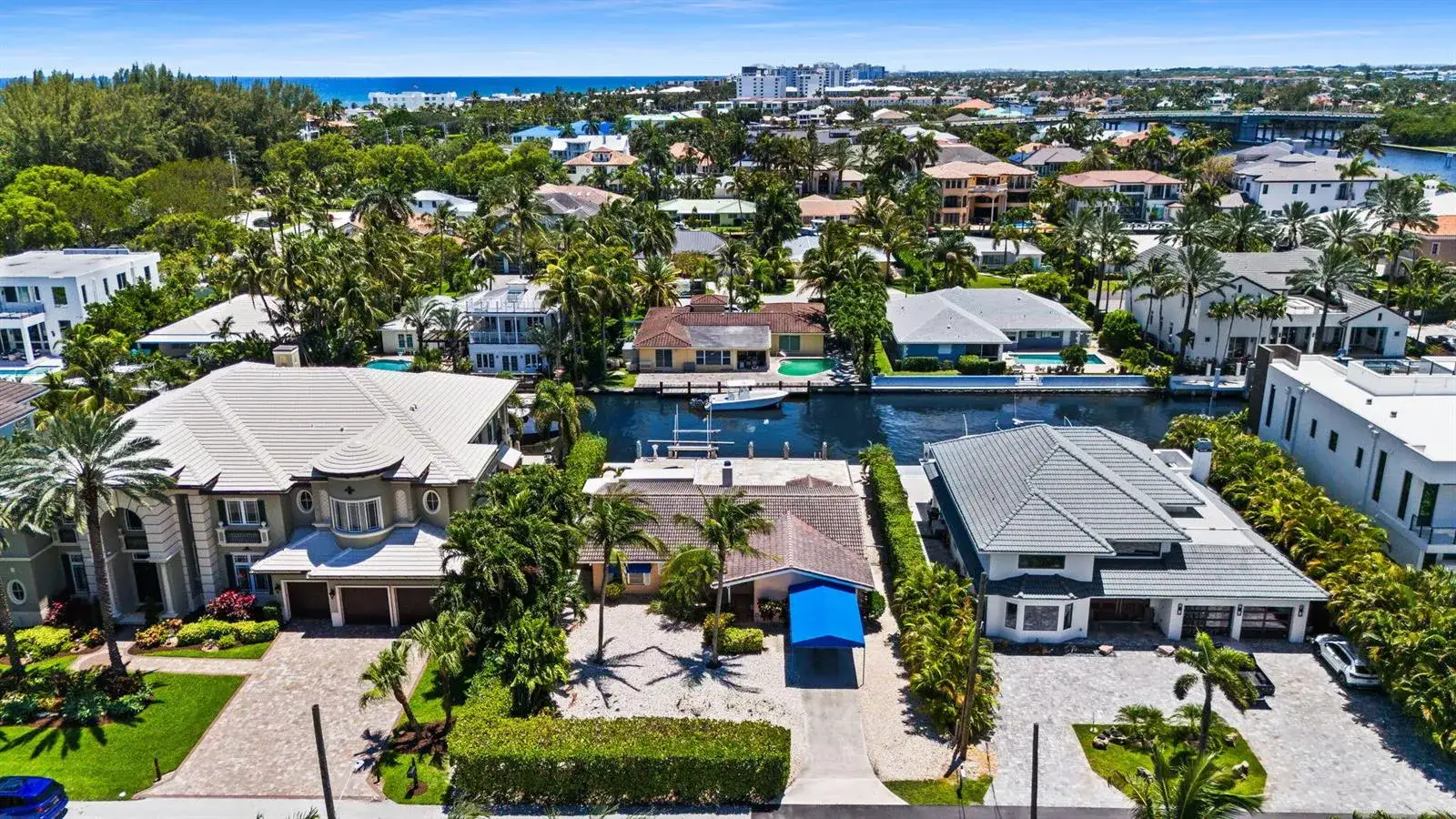 2 bedroom 2 bath Residential for sale at 1018 Brooks Lane, Delray Beach FL 33483