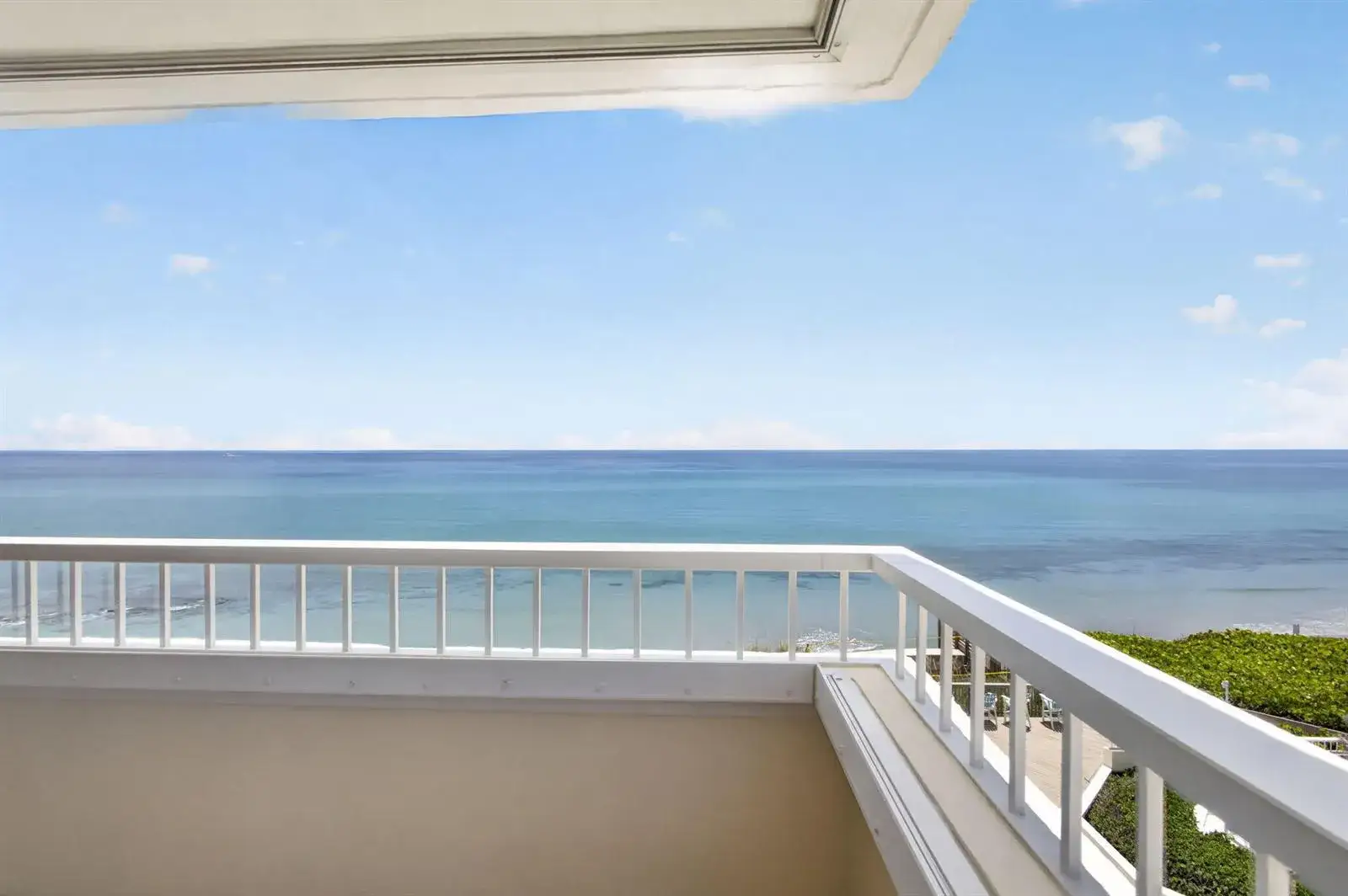 2 bedroom 2 bath Residential Lease for rent at 5280 N Ocean Drive # 3a, Singer Island FL 33404