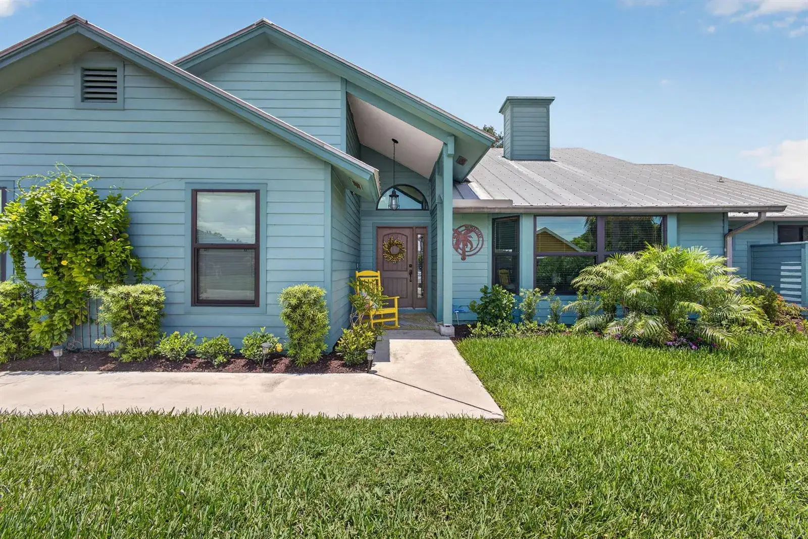 4 bedroom 2 bath Residential for sale at 10705 SE Seabreeze Court, Hobe Sound FL 33455