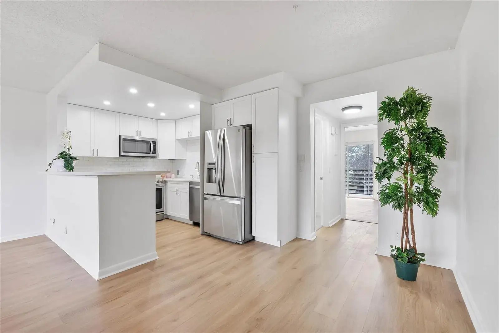 1 bedroom 1 bath Residential Lease for rent at 457 Mansfield # 457, Boca Raton FL 33434