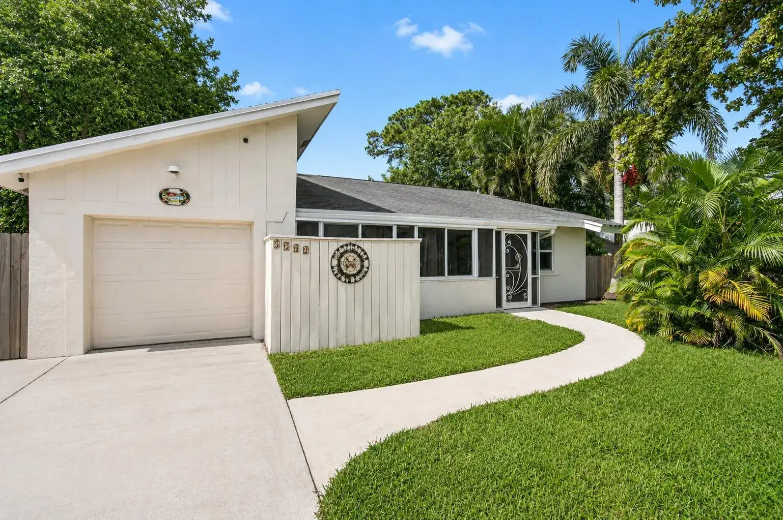 3 bedroom 2 bath Residential for sale at 5442 Sunrise Boulevard, Delray Beach FL 33484