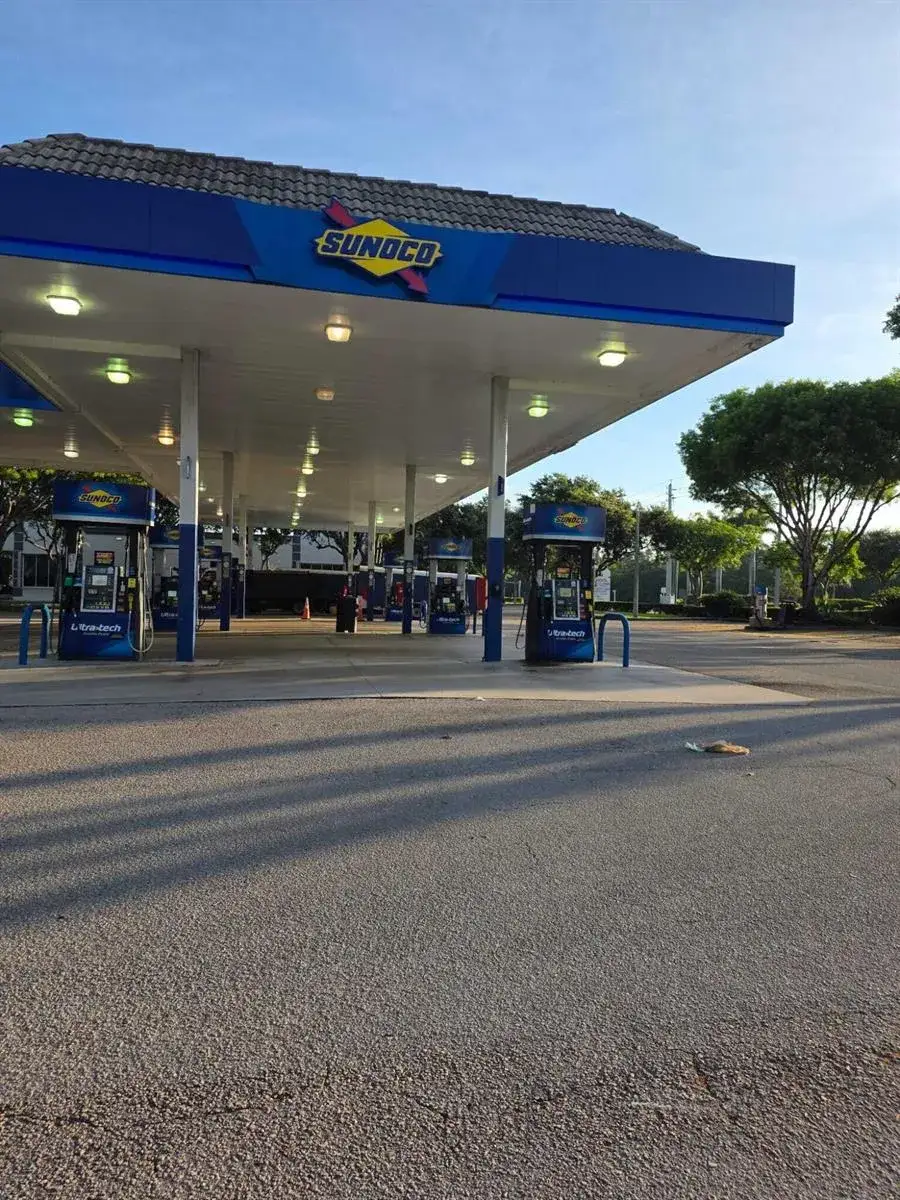 Commercial Sale for sale at 1009 N State Road 7, Royal Palm Beach FL 33411