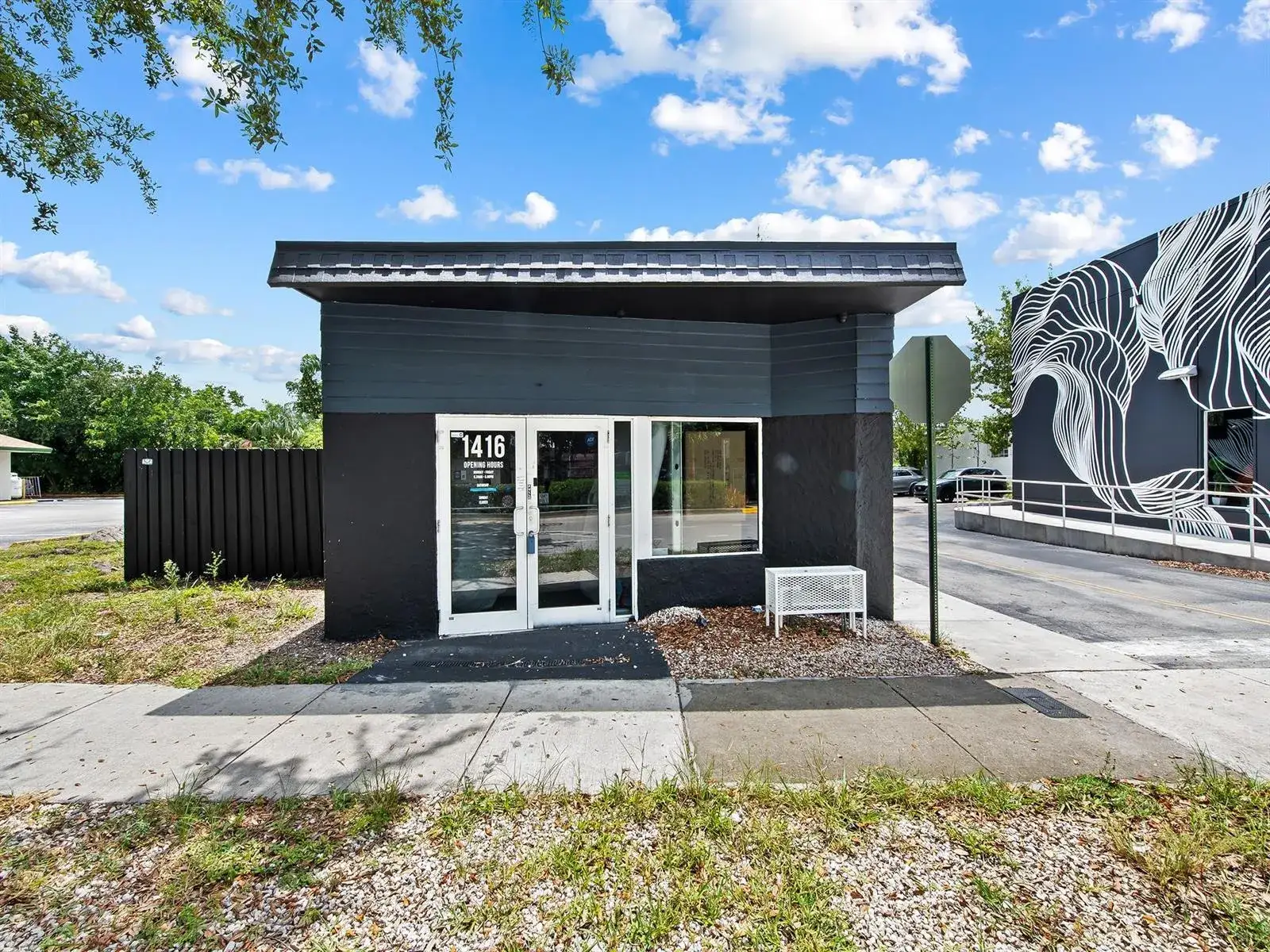 Commercial Sale for sale at 1416 NE 4th Avenue, Fort Lauderdale FL 33304