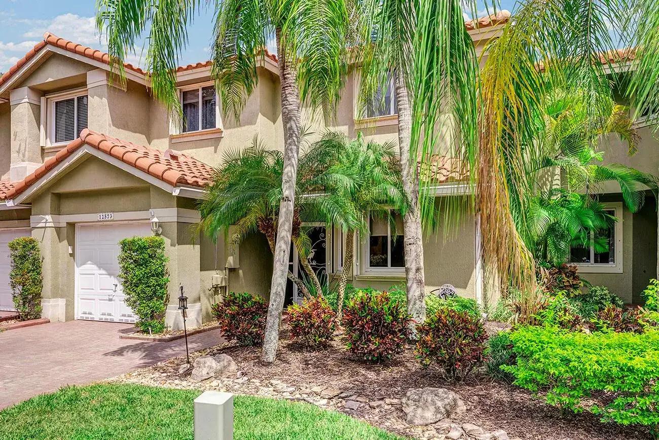 3 bedroom 2 bath Residential for sale at 12573 NW 56th Drive, Coral Springs FL 33076