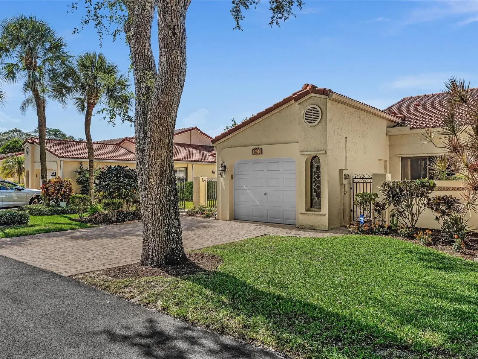 3 bedroom 2 bath Residential for sale at 2627 Emerald Way N, Deerfield Beach FL 33442