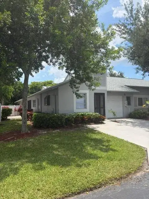 2 bedroom 2 bath Residential Lease for rent at 8934 Sunnywood Place, Boca Raton FL 33496