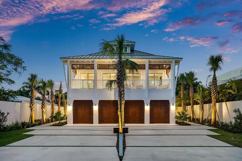 3 bedroom 3 bath Residential for sale at 909 Bond Way, Delray Beach FL 33483
