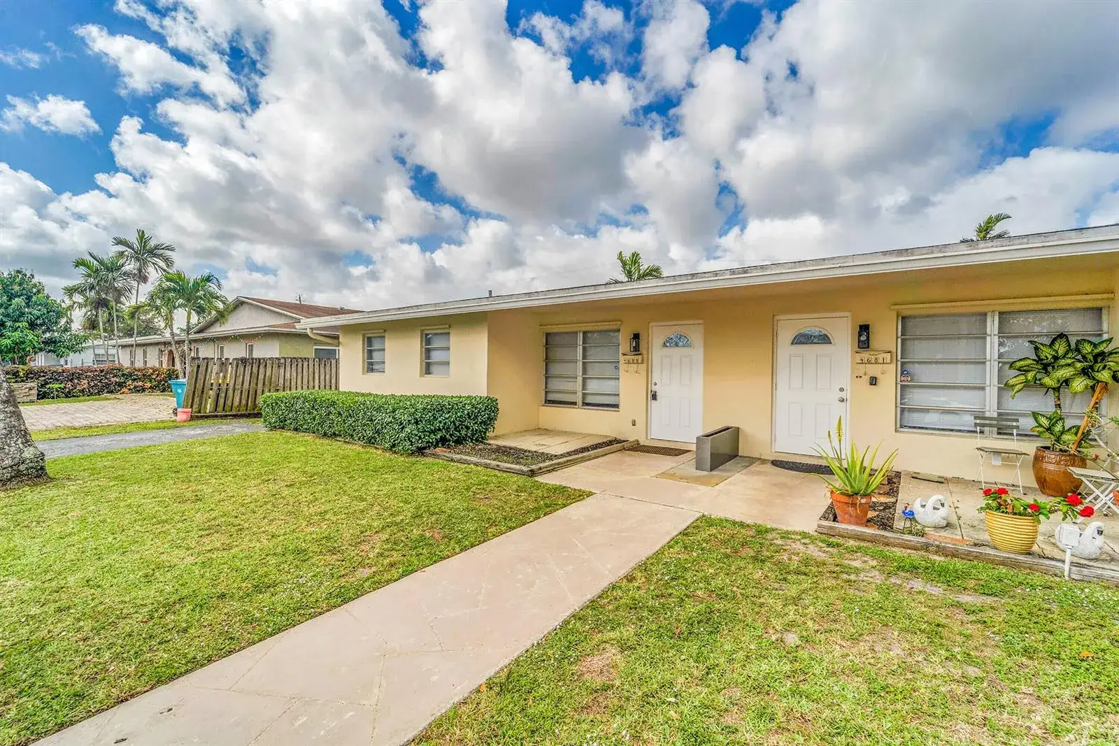 3 bedroom 1 bath Residential Lease for rent at 4681 SW 43rd Terrace # 2, Dania Beach FL 33314