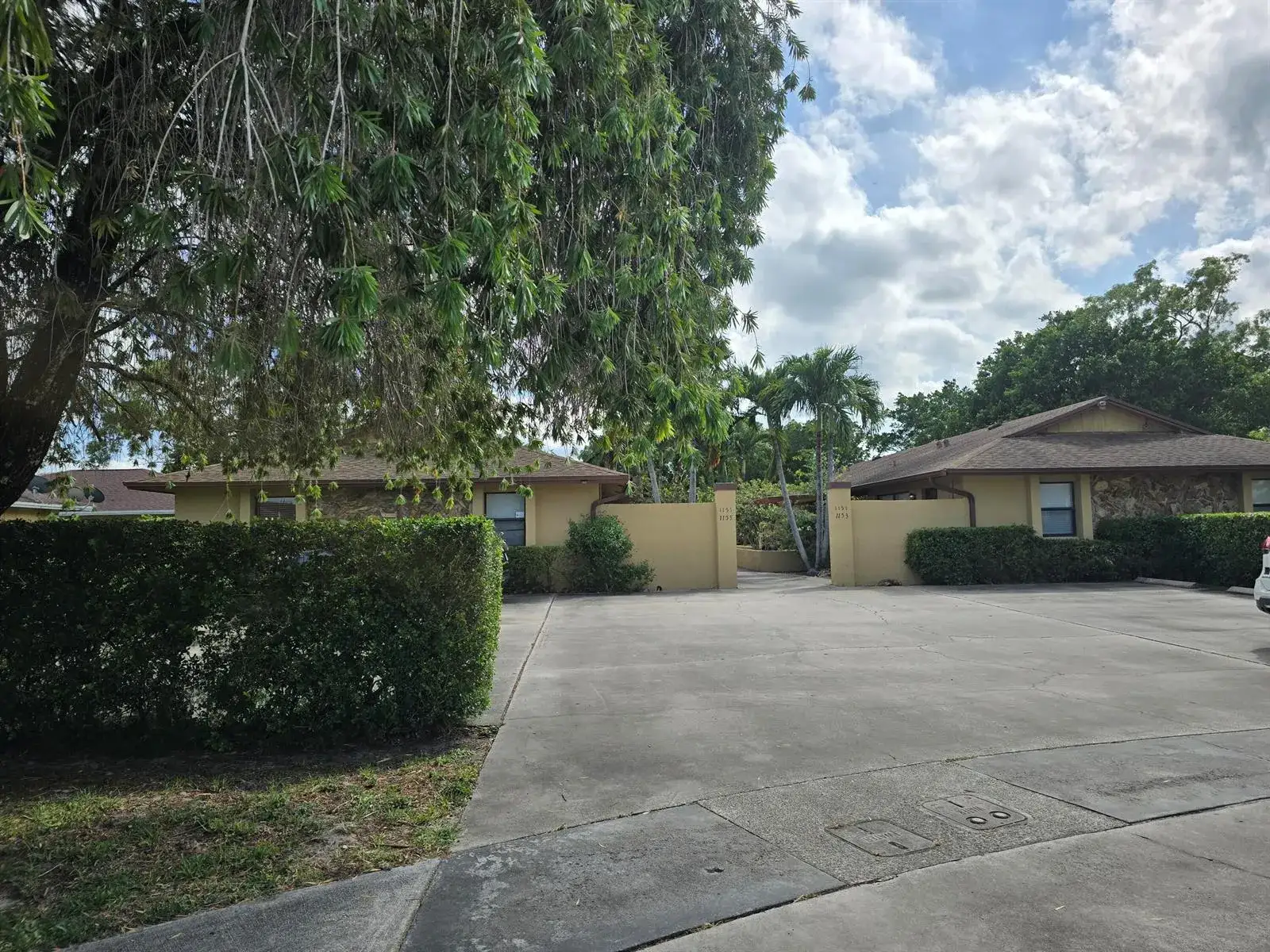 3 bedroom 2 bath Residential Lease for rent at 1155 White Pine Pine # 1155, Wellington FL 33414