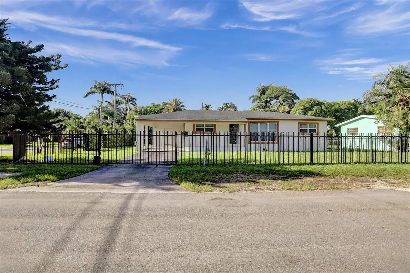 4 bedroom 2 bath Residential for sale at 30 NE 139th Street, Miami FL 33161