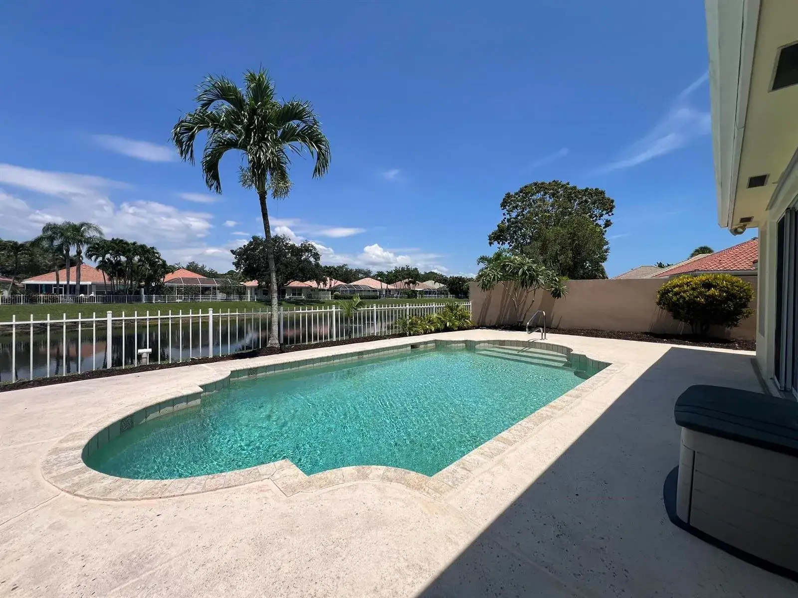 3 bedroom 2 bath Residential Lease for rent at 244 Hampton Place, Jupiter FL 33458