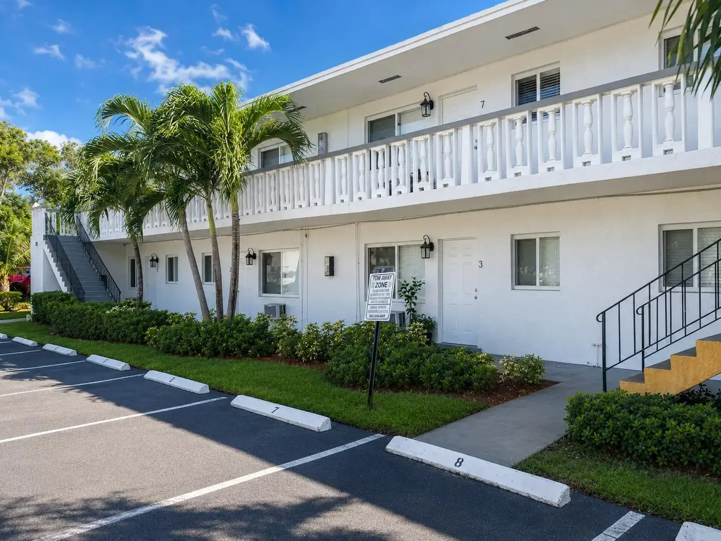 2 bedroom 1 bath Residential Lease for rent at 701 SW 14th Avenue # 2, Fort Lauderdale FL 33312