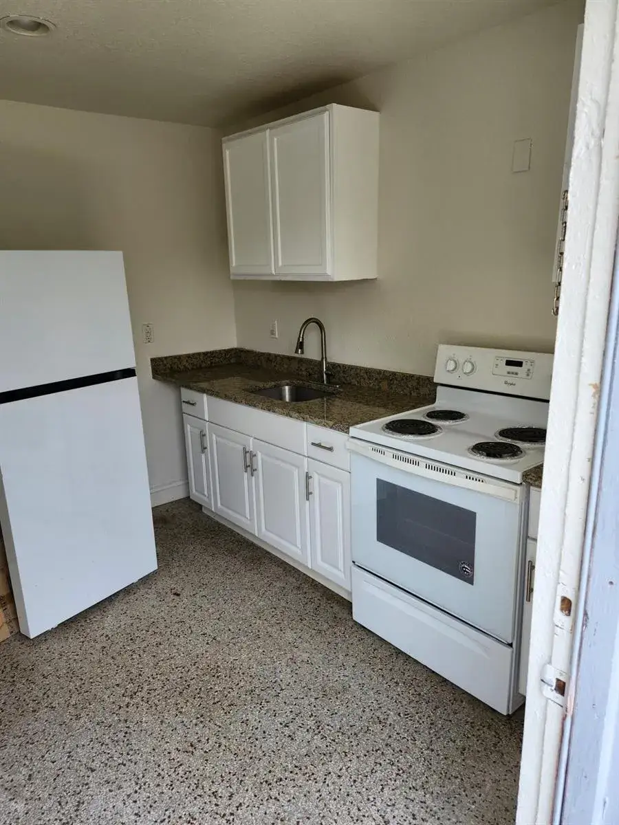 2 bedroom 1 bath Residential Lease for rent at 1401 G Terrace, Fort Pierce FL 34950