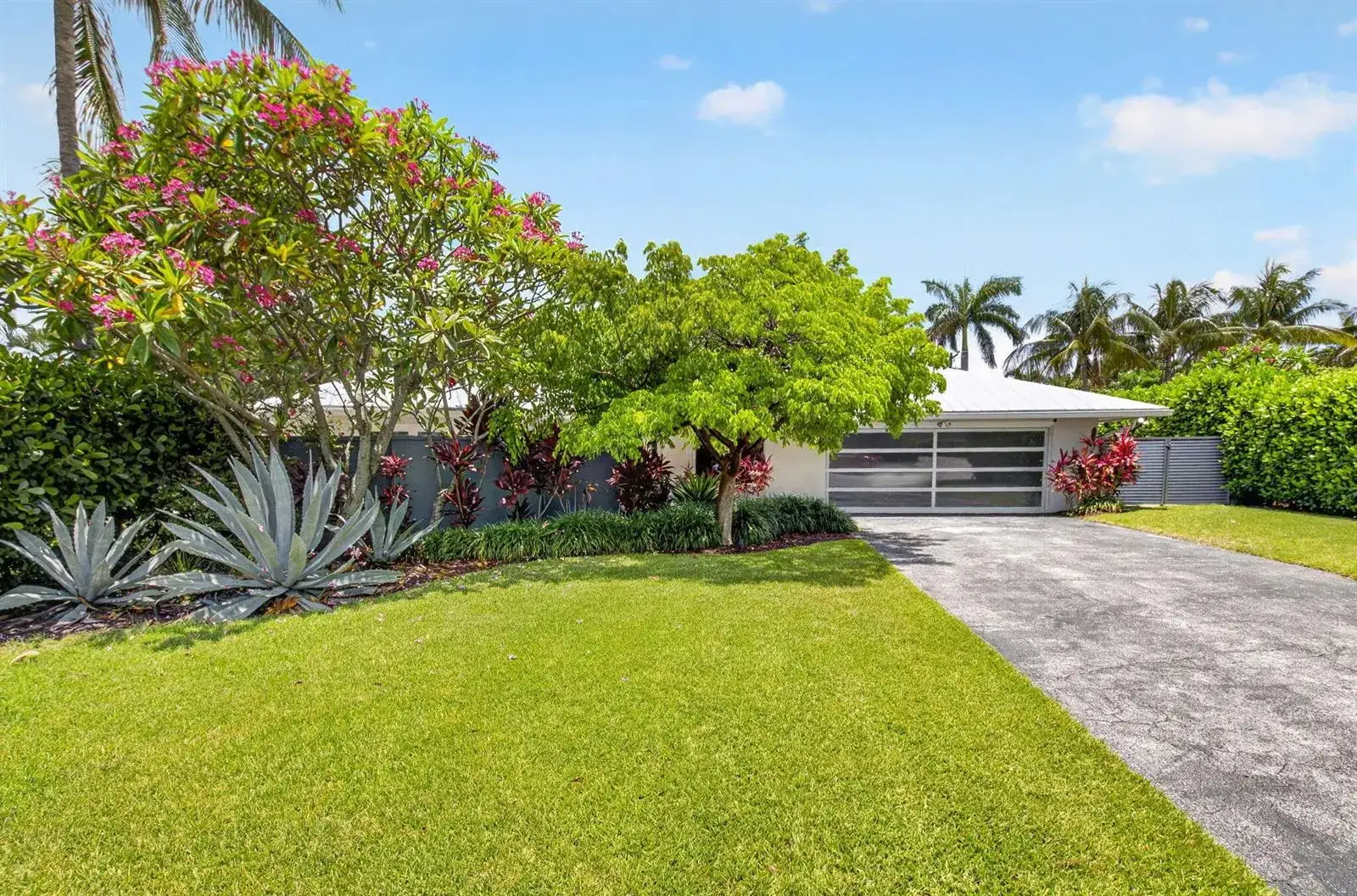 4 bedroom 3 bath Residential for sale at 2006 NW 3rd Avenue, Delray Beach FL 33444
