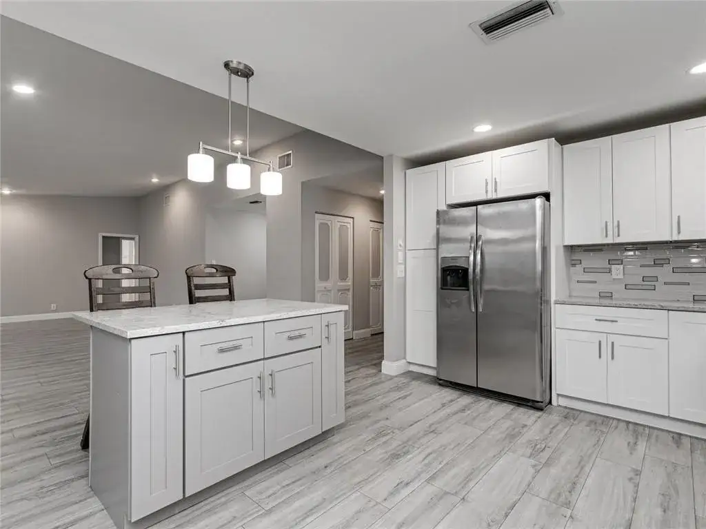 2 bedroom 2 bath Residential for sale at 7000 NW 107th Avenue, Tamarac FL 33321