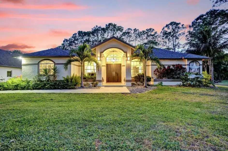 4 bedroom 4 bath Residential Lease for rent at 14648 88th Place N, FL 33470