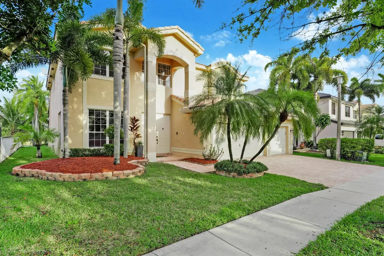 4 bedroom 3 bath Residential Lease for rent at 3181 SW 173rd Terrace, Miramar FL 33029