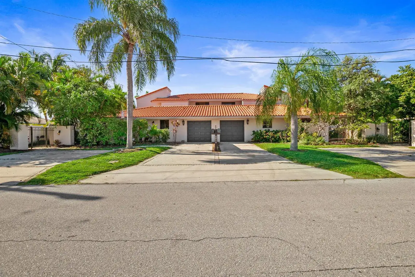 3 bedroom 2 bath Residential Lease for rent at 4850 NE 25th Avenue, Fort Lauderdale FL 33308