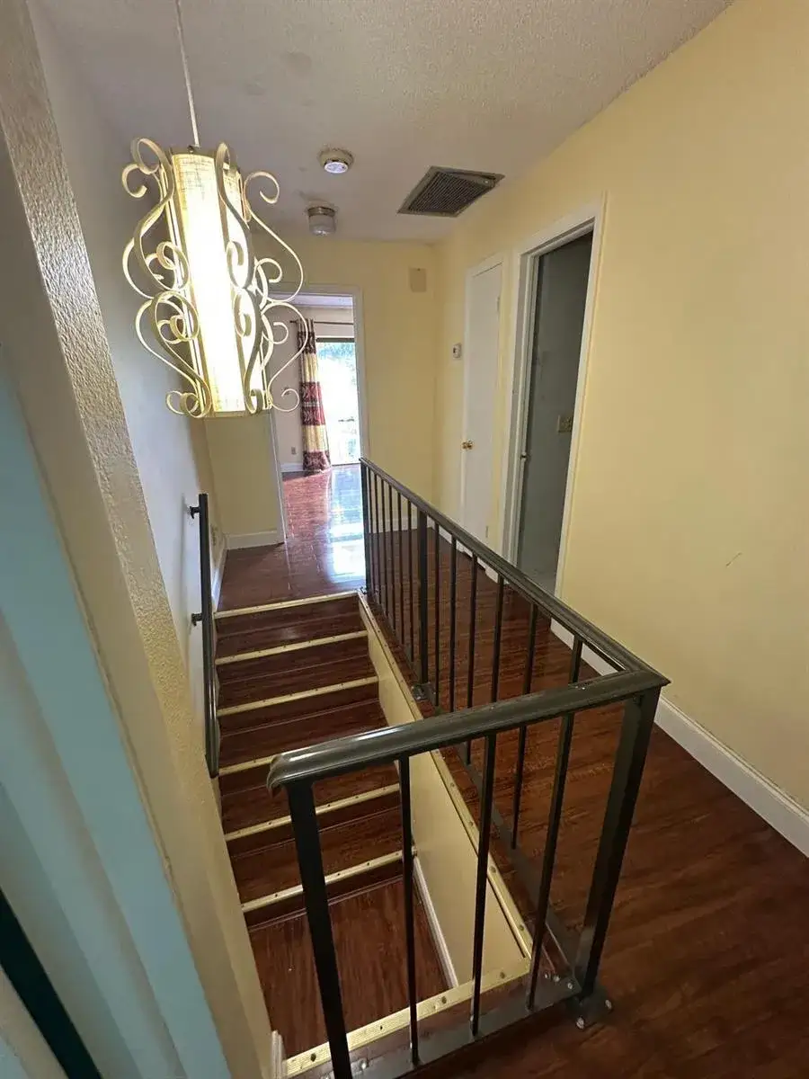 3 bedroom 2 bath Residential for sale at 102 Pleasant Hill Lane, Tamarac FL 33319