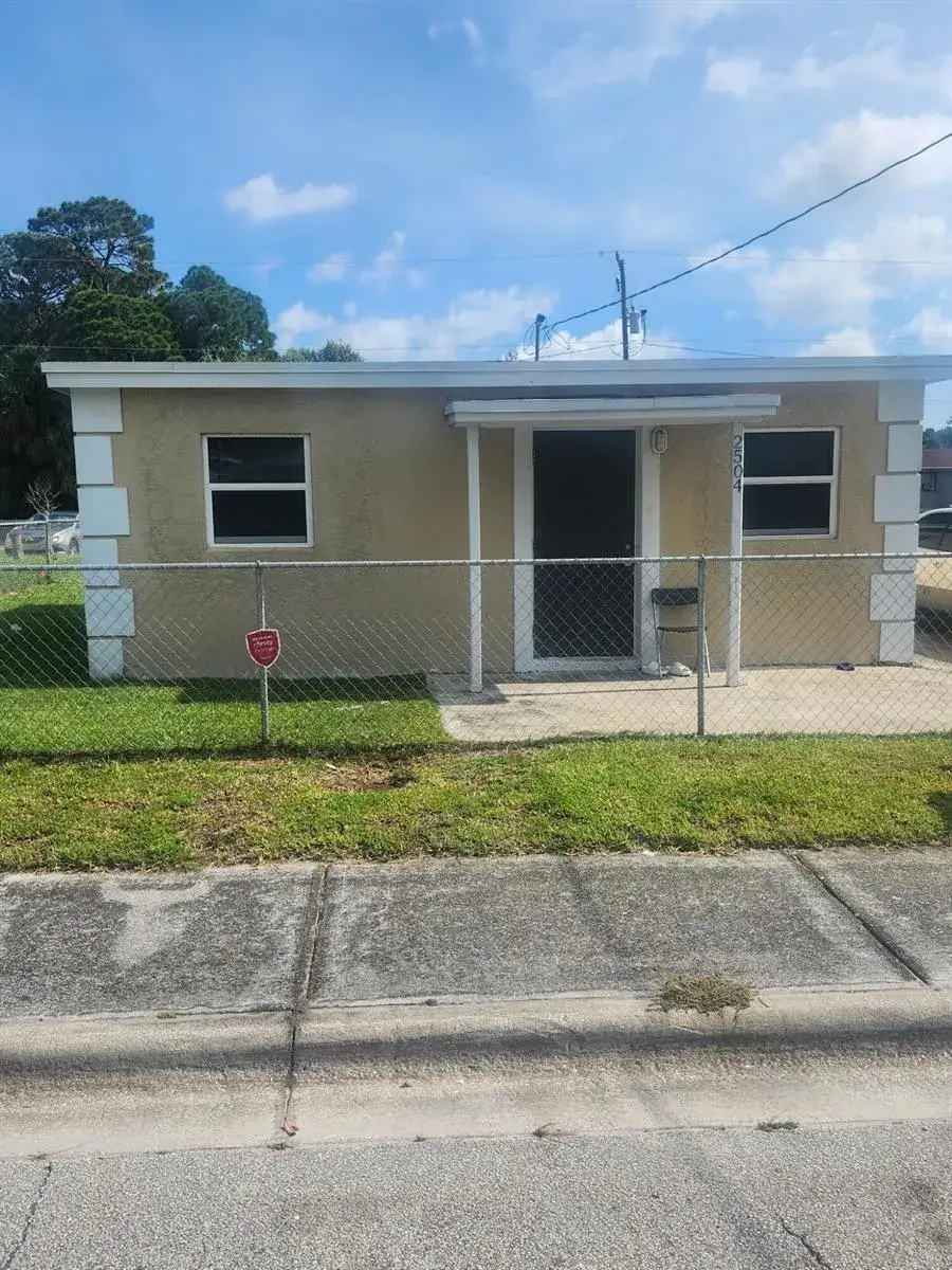 2 bedroom 1 bath Residential for sale at 2504 Wilkins Avenue, Fort Pierce FL 34947