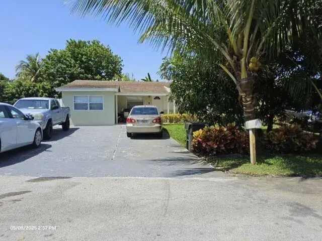 5 bedroom 4 bath Residential for sale at 3405 SW 12th Court, Fort Lauderdale FL 33312