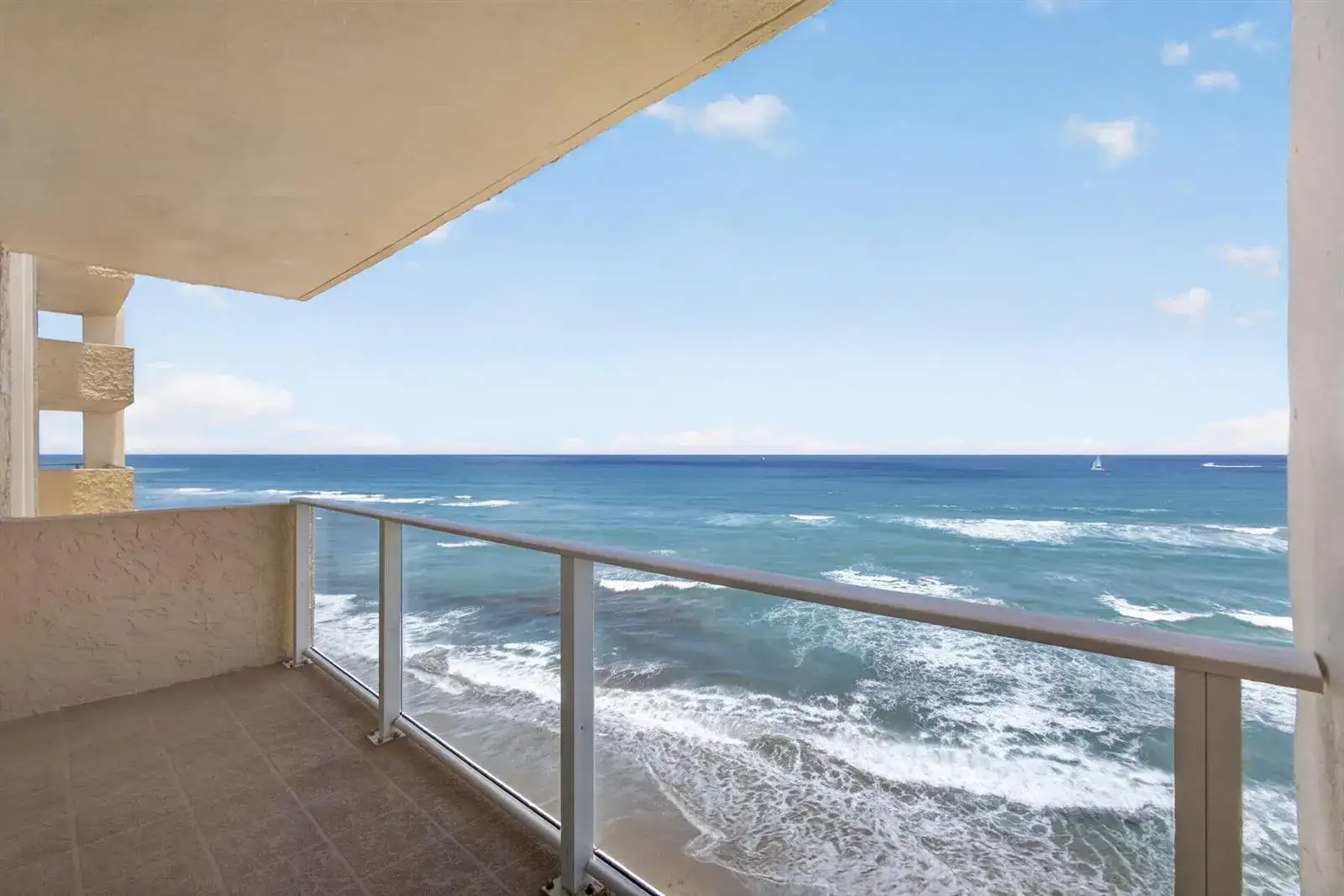 2 bedroom 2 bath Residential for sale at 5440 N Ocean Drive # 807, Singer Island FL 33404