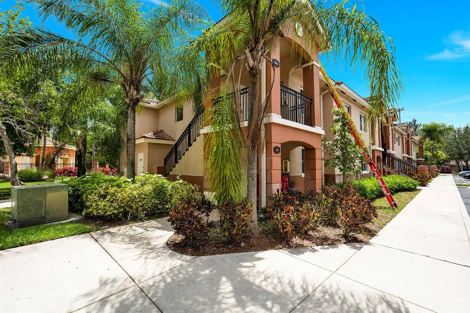 3 bedroom 2 bath Residential Lease for rent at 3790 N Jog Road # 201, West Palm Beach FL 33411