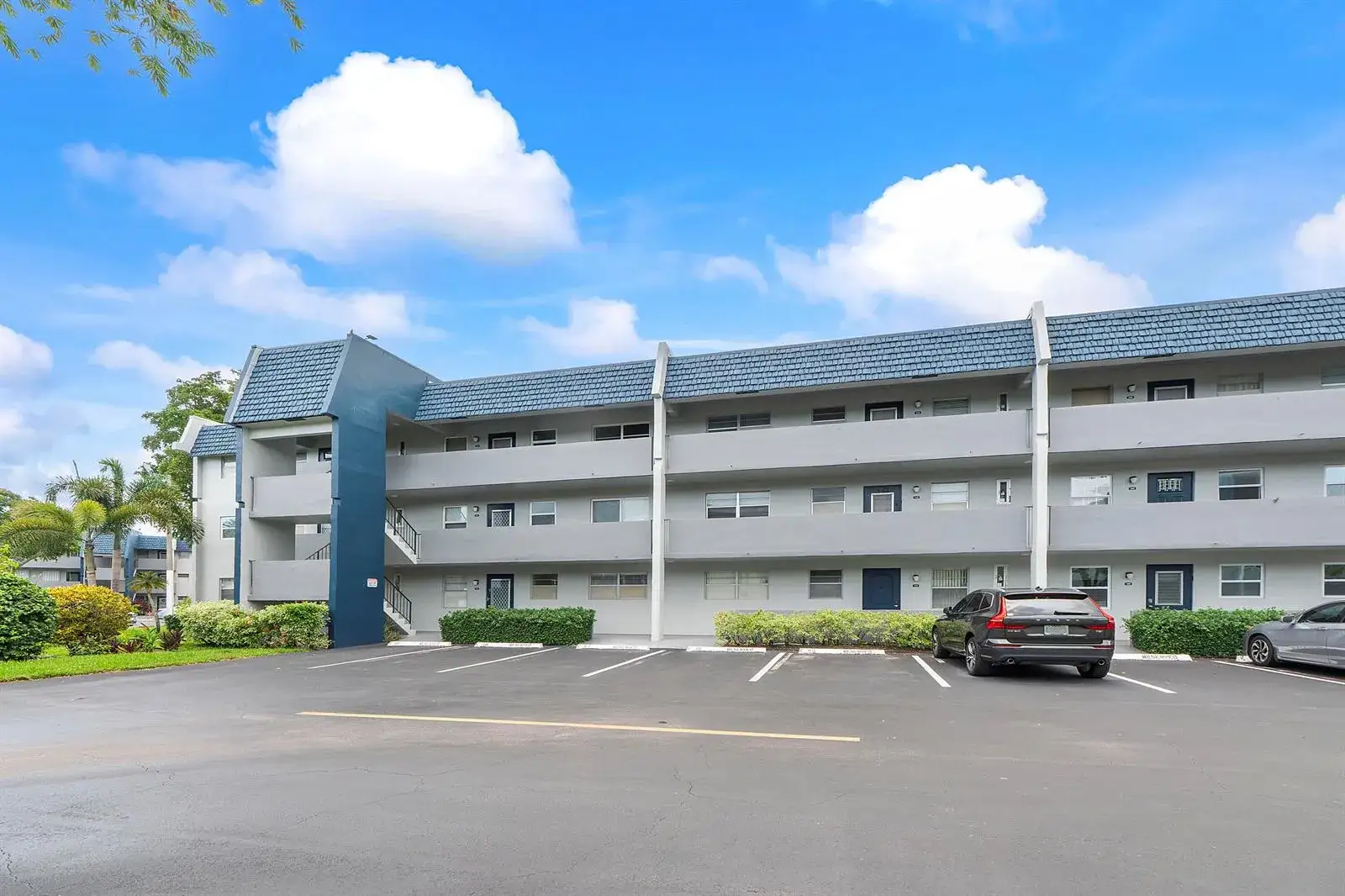7837 Golf Circle Drive # 212, Margate FL 33063